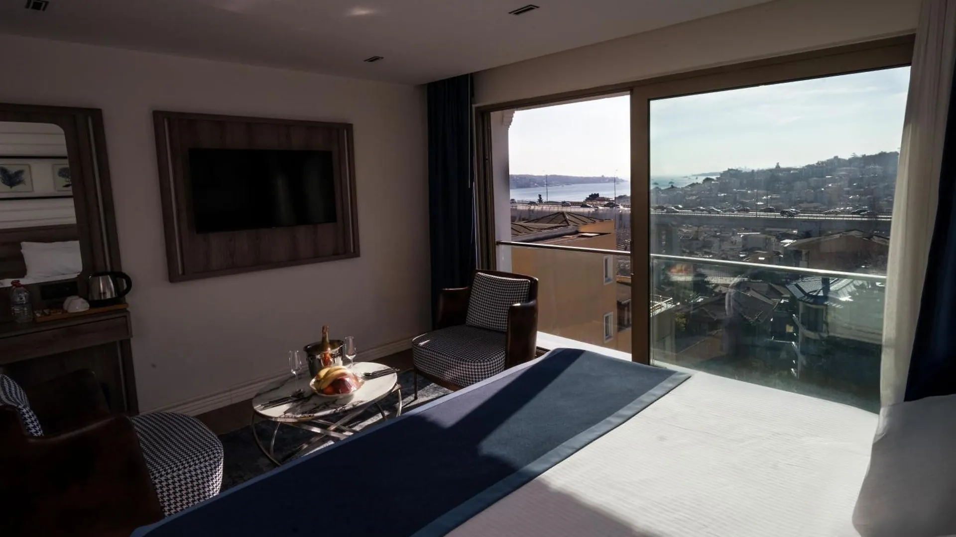 Mona Bosphorus Hotel Istanbul 4*,
