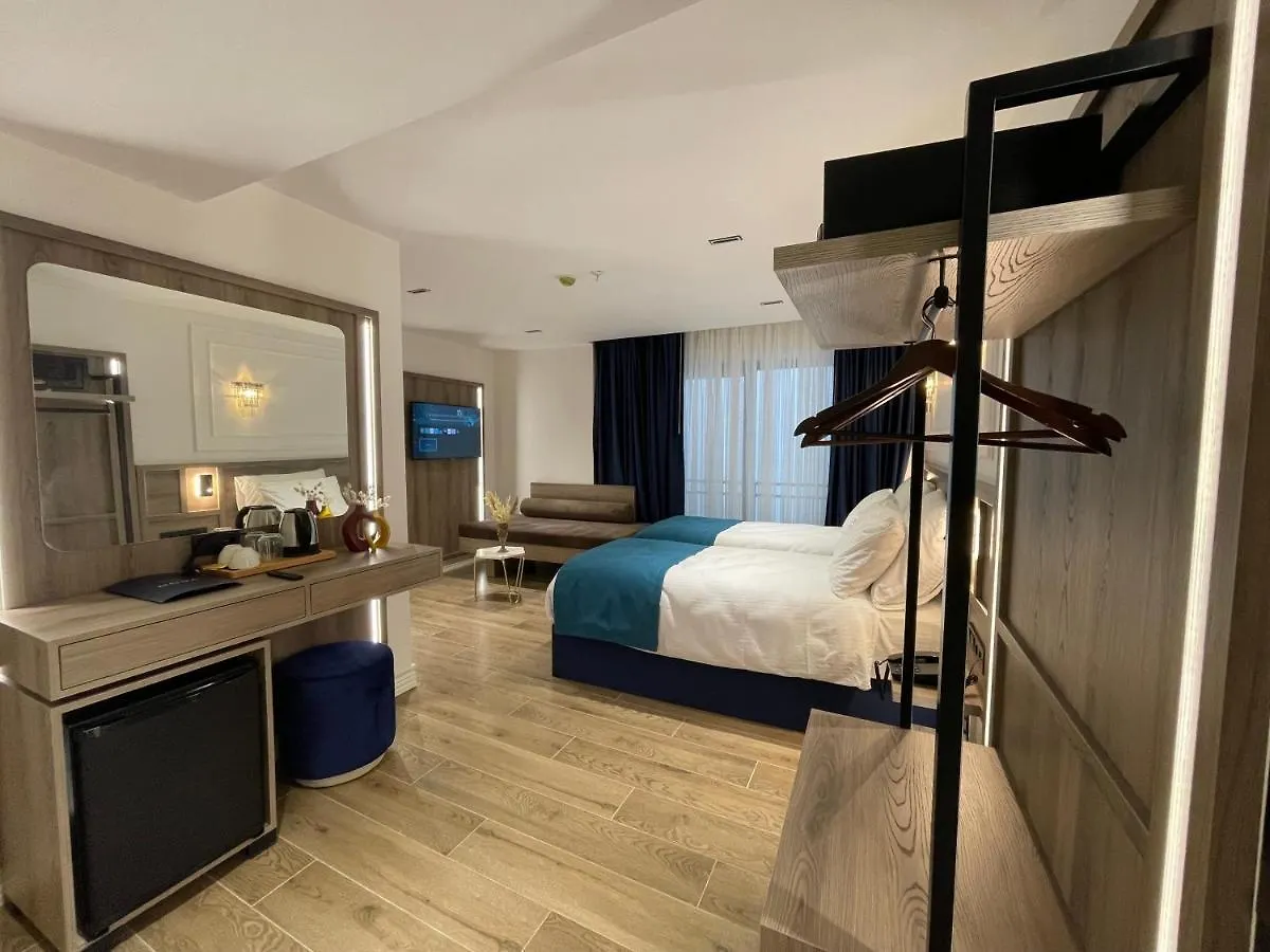 Mona Bosphorus Otel İstanbul 4*,